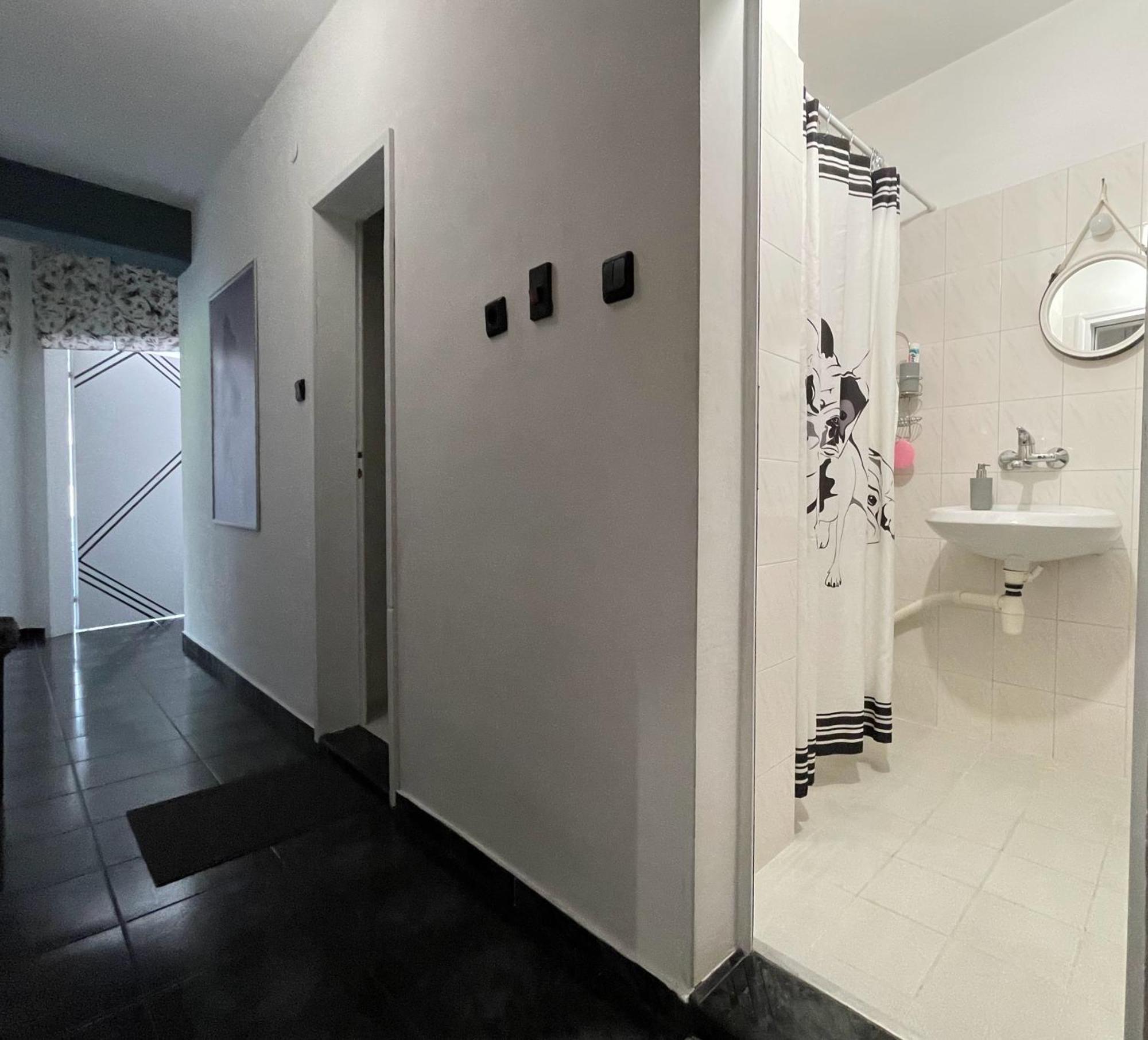 Apartamento Modern Flat Near Downtown Plovdiv Exterior foto